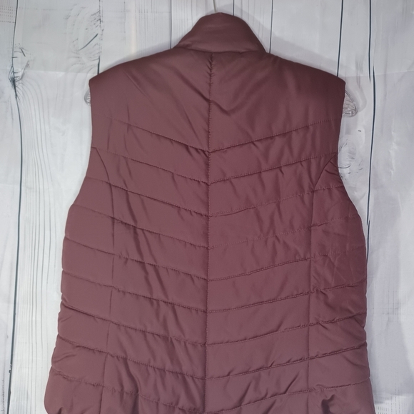 Aeropostale puffer vest - Picture 8 of 11